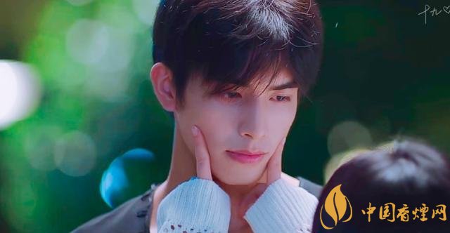 谭松韵回应以家人之名爱情戏争议 感情线难以理清