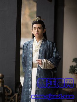 夜浩然(李星辰饰演)